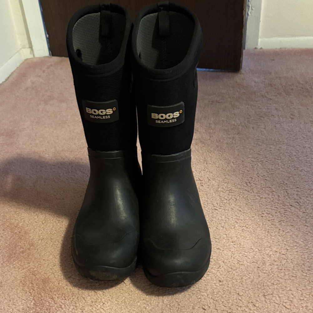 BOGS Black Seamless Waterproof Boots